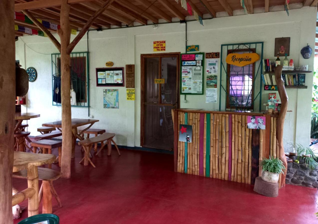 La Urraca Loca Hostel Balgue Eksteriør bilde