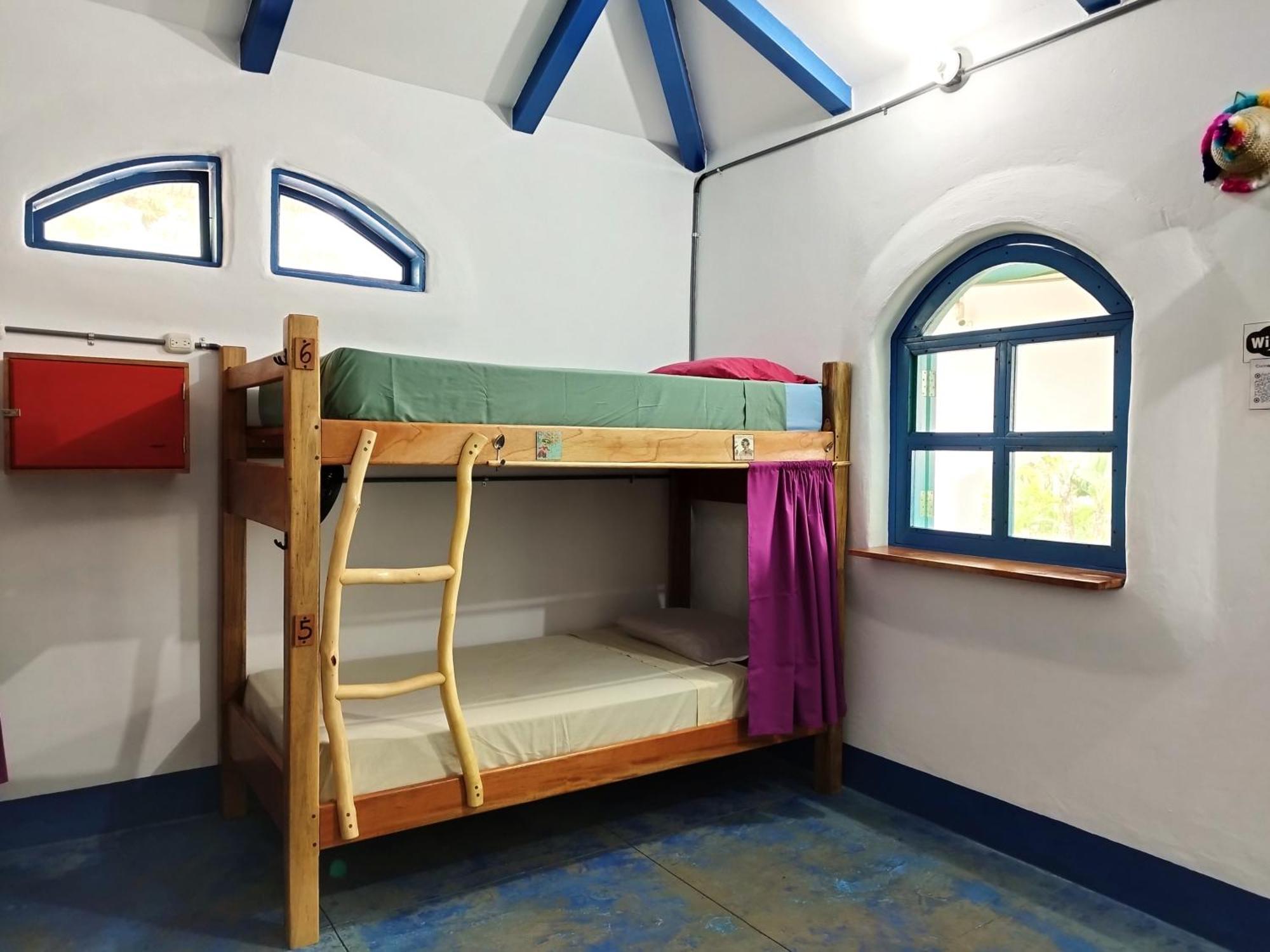 La Urraca Loca Hostel Balgue Eksteriør bilde
